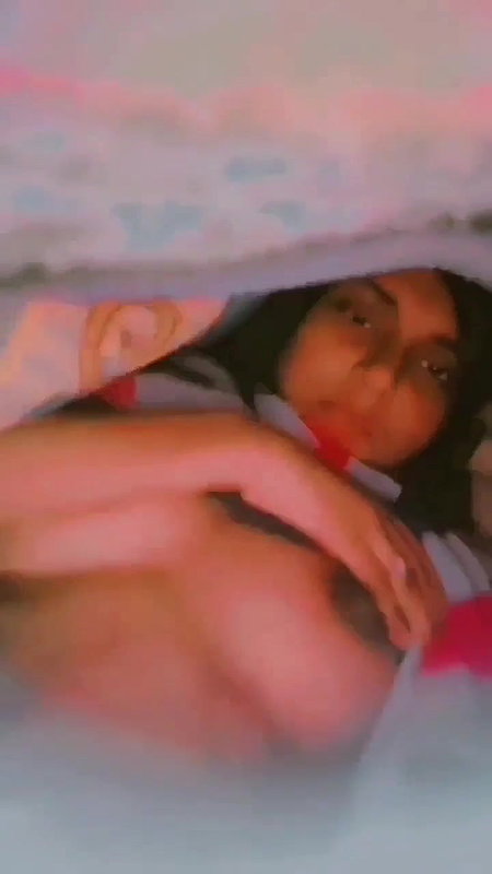 cute girl boobs and pussy show