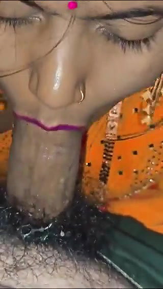 hot wife sucking dick