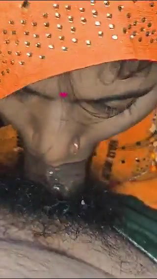 hot wife sucking dick