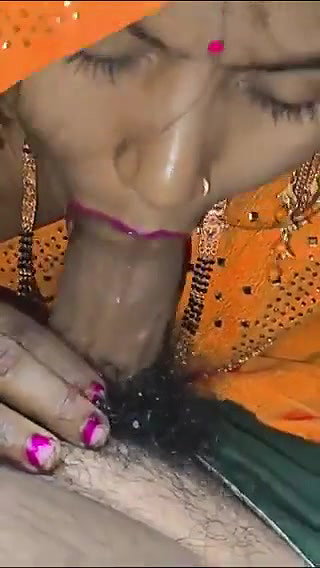 hot wife sucking dick