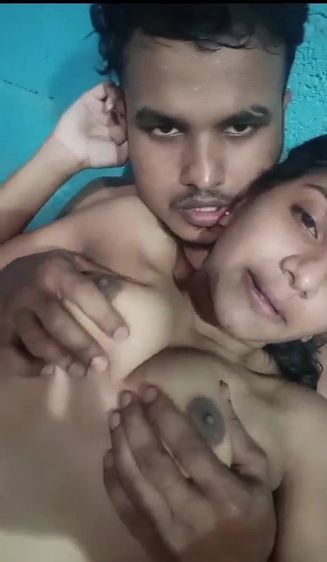 young cute lovers nude romance
