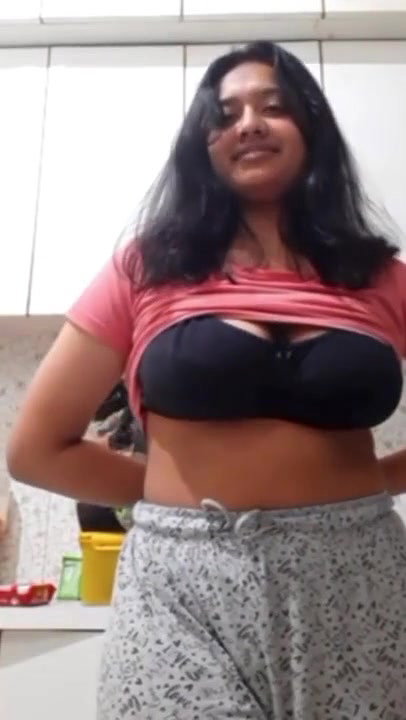 Indian girl showing her huge boobs and fucking with bf