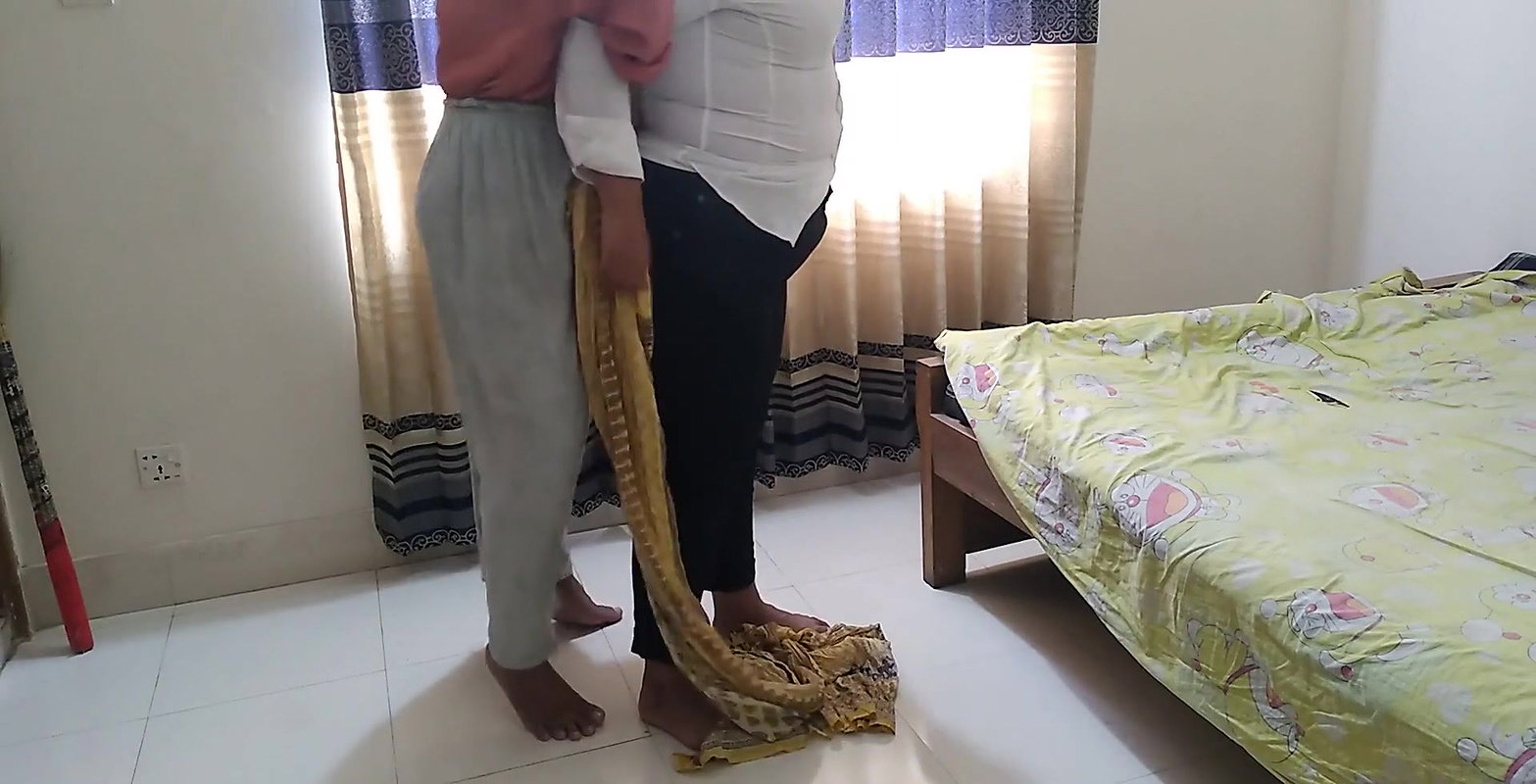 Hindi Sexy Lady Boss Ko Jabardasti chudai – Office assistant hands tied & fucks female boss (And give something Behind)