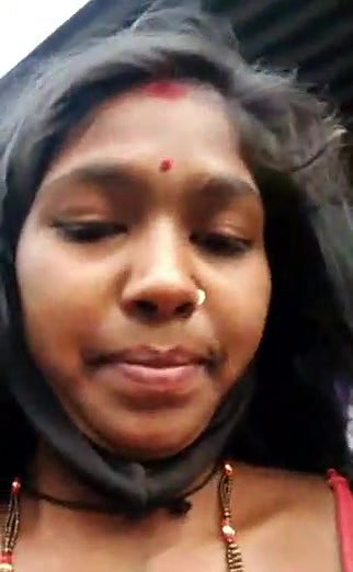 Village bhabhi Fingering in live chat