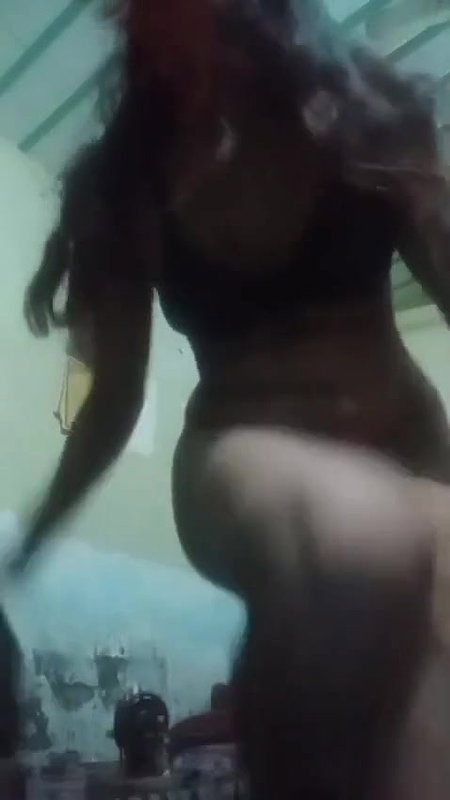 Desi Milf Showing For Lover