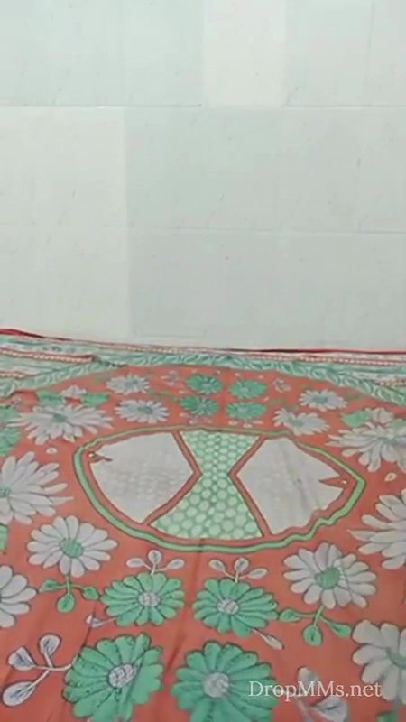 Tamil wife maya vignee