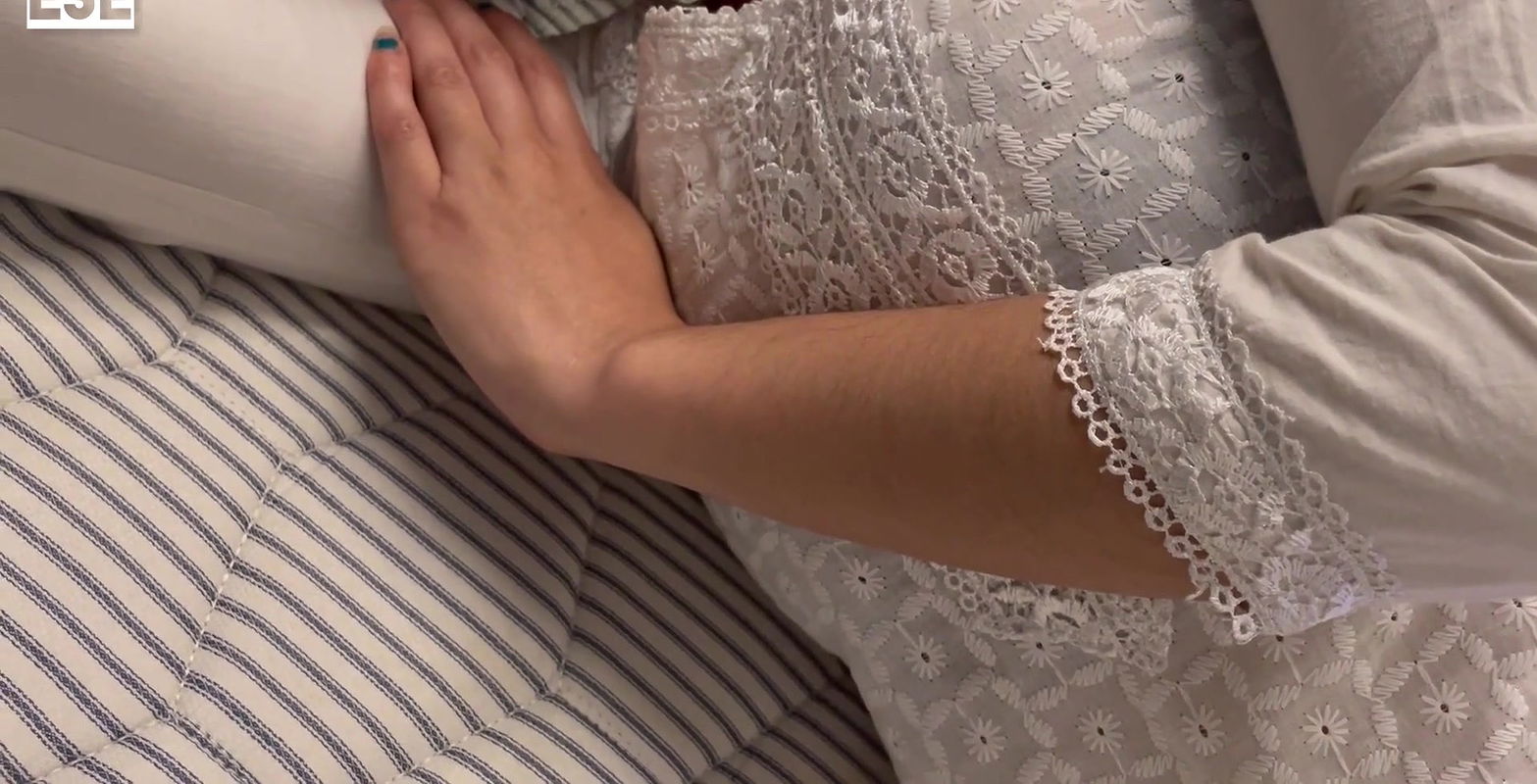 Holi with Sexy Aunty and Gives her Pleasure on Holi