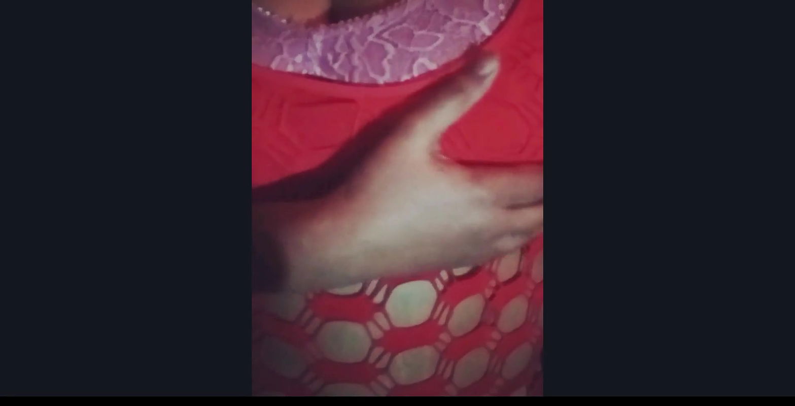 Horny Desi Wife Does Striptease with Clear Audio