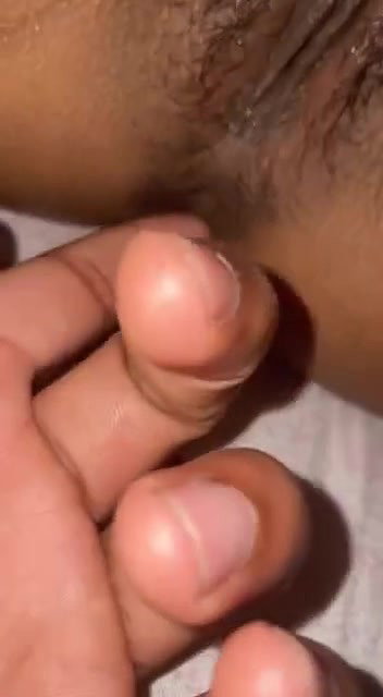 Bf fingering his gf with middle finger