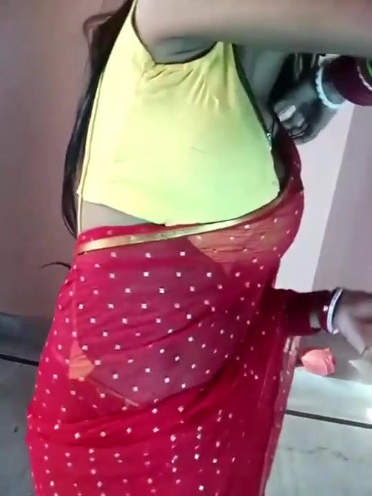 Big Boobs Desi Bhabhi talking with x boyfriend