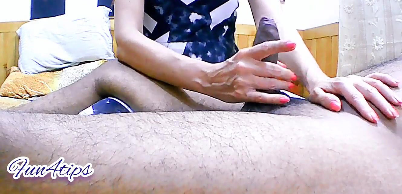 Horny Slut Wife Takes BBC In Hands For Webcam While Everyone Is Watching Live