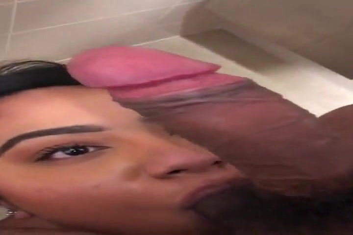 Punjabi girl giving very hot Blowjob
