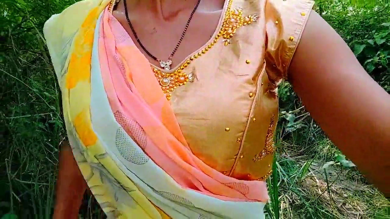 indian village desi damsels  outdoor innate globes  hindi
