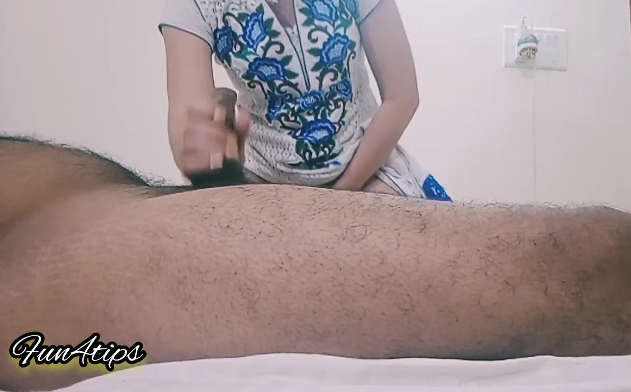 Hot girl comes to my house to ask for a favor is ready to fuck