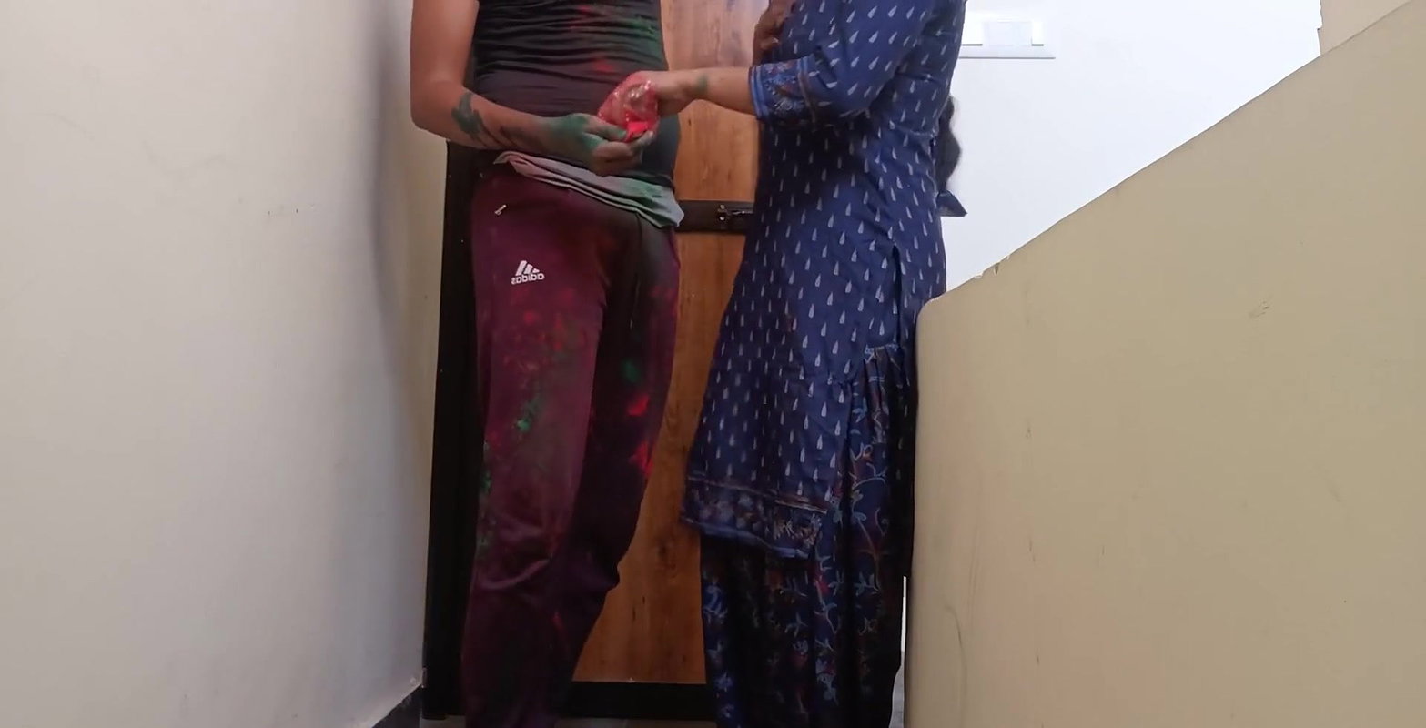 Hot indian desi village bhabhi was celebrate Holi with dever on clear Hindi audio