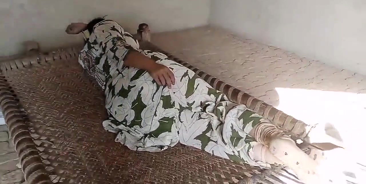 Hot pakistani cute girl sex with boyfriend – Desi village girl hot sex