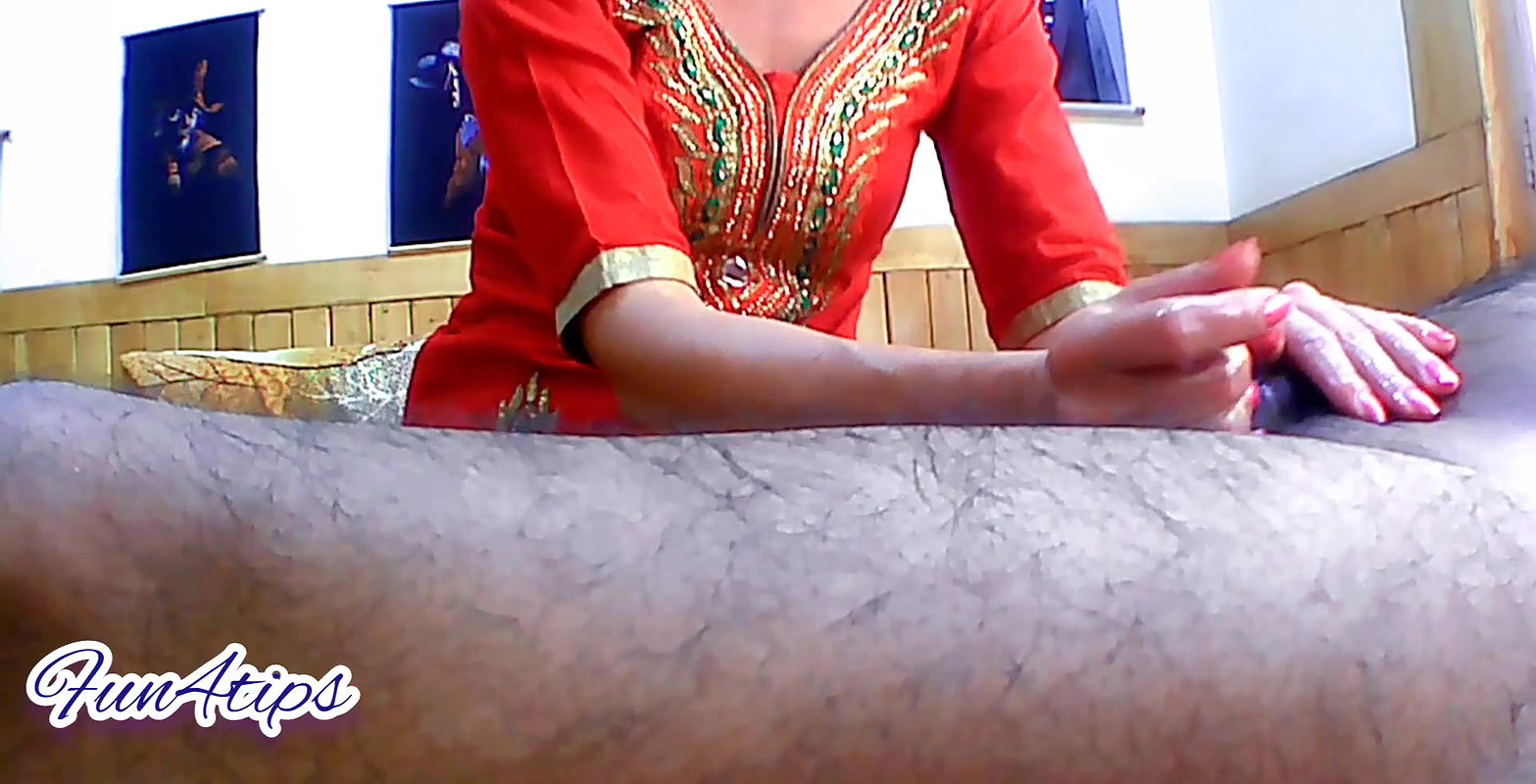 Hot Slut Wife Strokes BBC For Live Cam