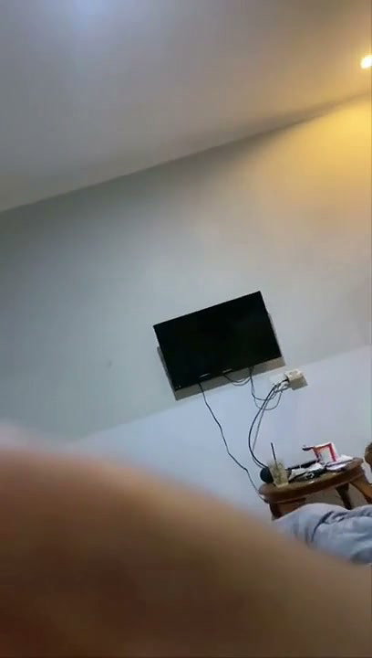 Assam girl showing her boobs to boyfriend in hotel room