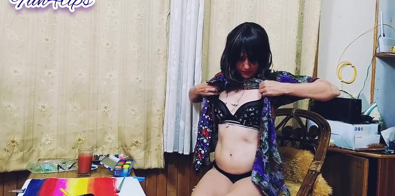 Hot slutty Milf flashing boobs on live webcam