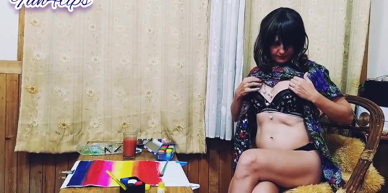 Hot slutty Milf flashing boobs on live webcam