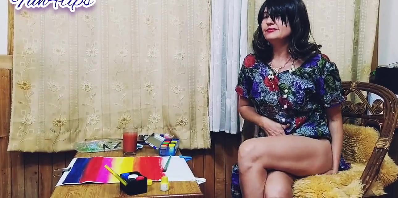 Hot slutty Milf flashing boobs on live webcam