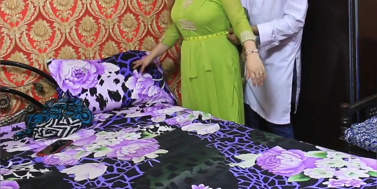 Hot Stepsister and tharki darzi romantic sex – Stepsister sex – Pakistani cute girl sexy – Pkgirl10