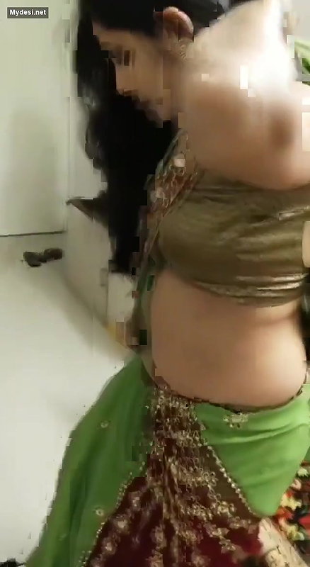 Cutie Bhabhi Posing DDevr