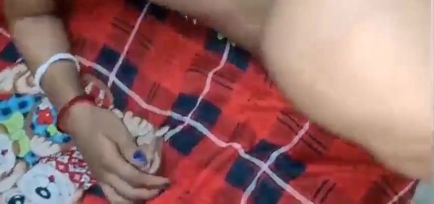 Indian hot couple viral hot sex video!! Village girl vs smart teen boy real sex