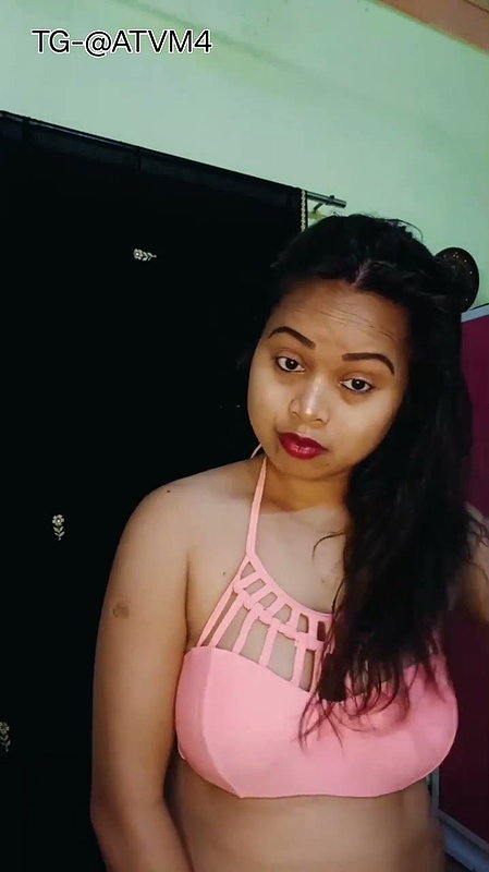 Youtuber Pallabi Vlog