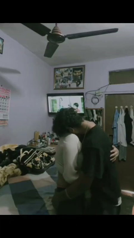 Submissive Indian Horny Babe Giving Blowjob