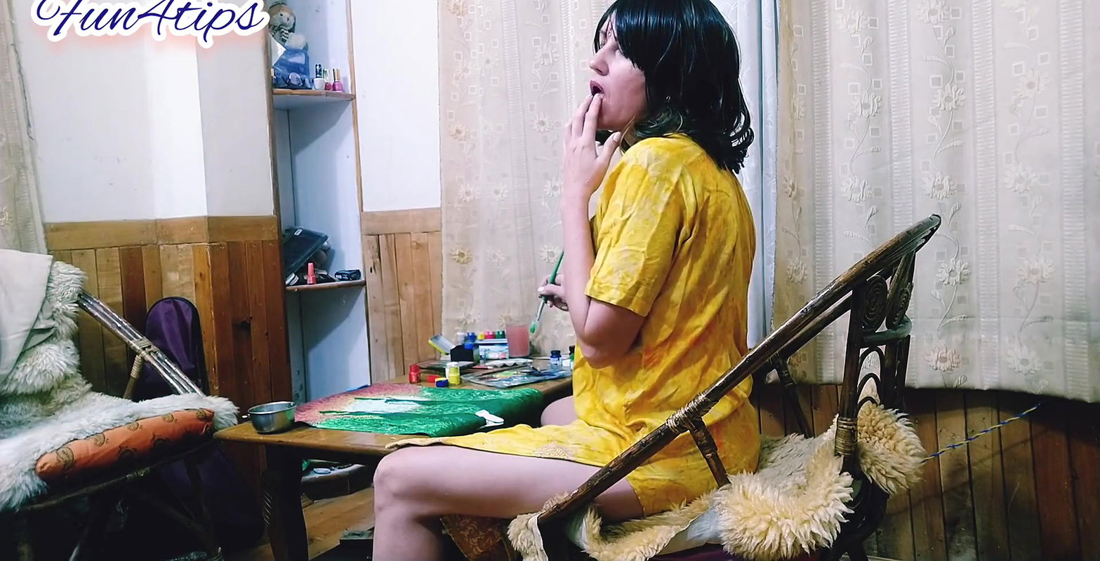 Lick Fingers Sexy In Beautiful Yellow Dress