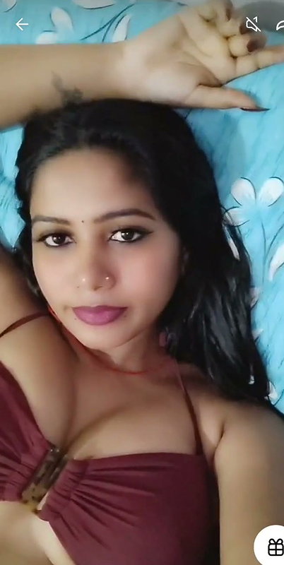 Heightyhasini showing big boobs in red bra