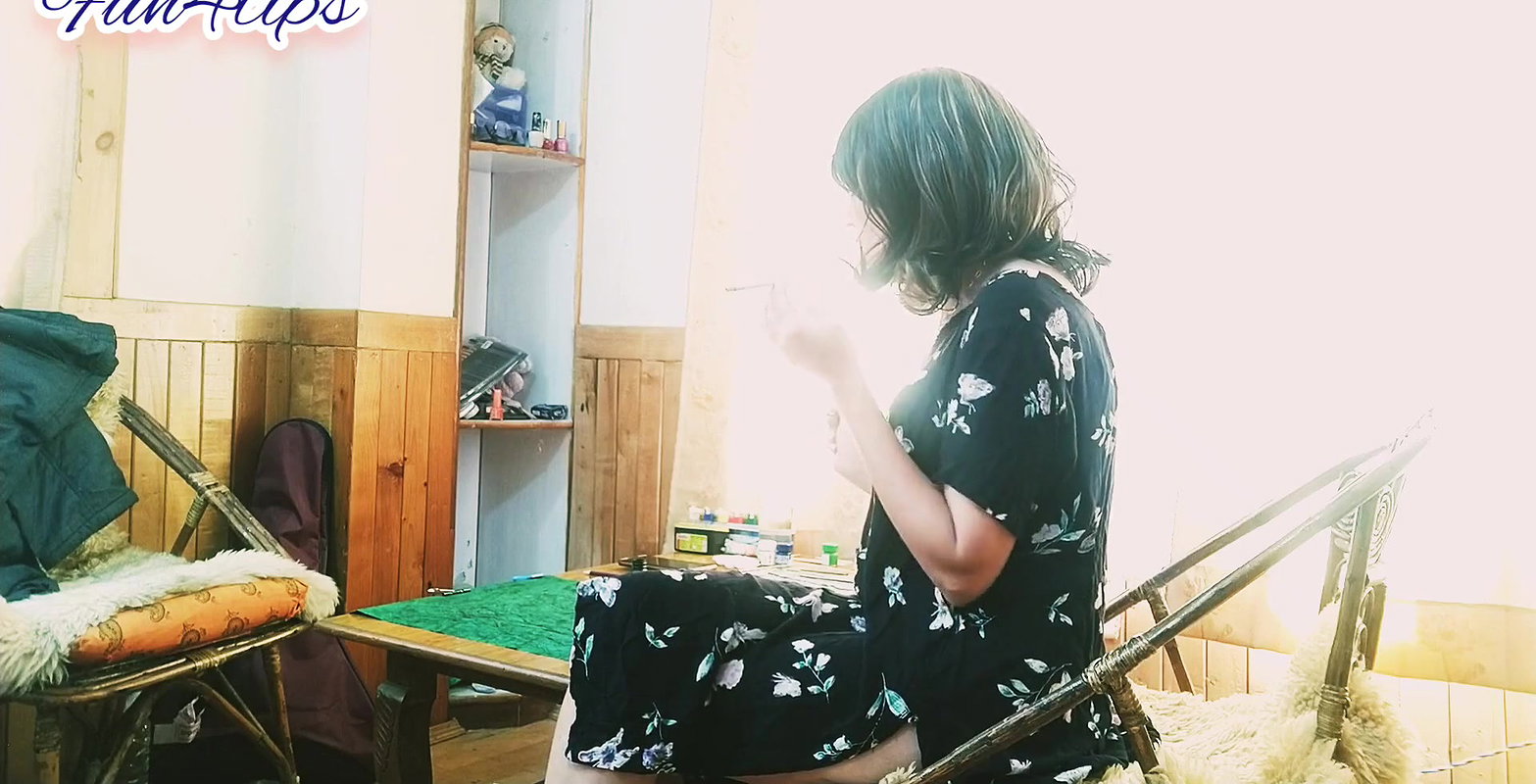 MILF Sucking BBC While Smoking Close Up