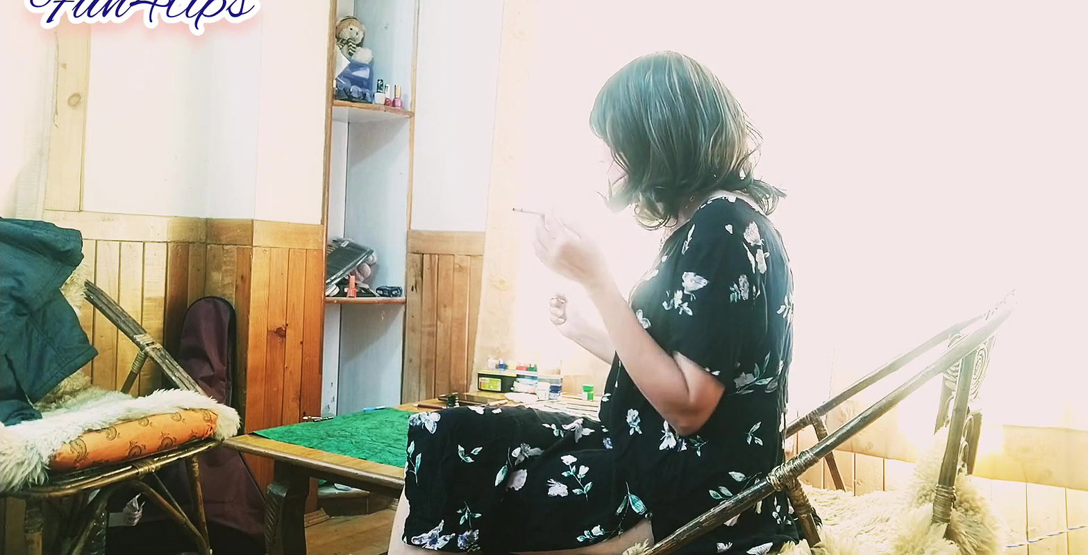 MILF Sucking BBC While Smoking Close Up