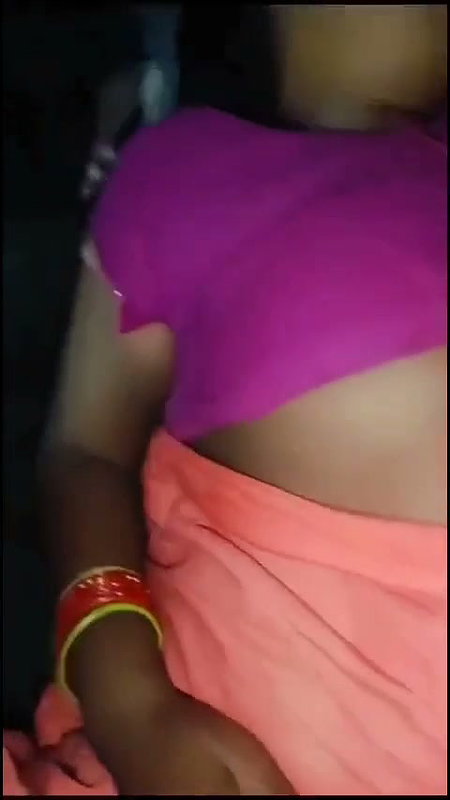 Sleeping aunty pussy catch by lover