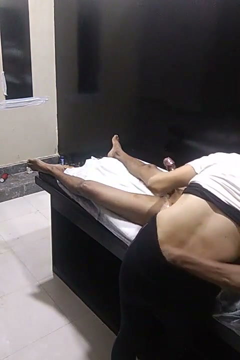 Nepali girl giving Handjob to indian guy