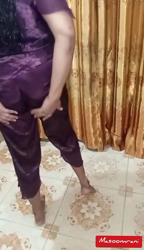 Pakistani panjabi village bhabhi in hot. she’s doing masterbation #Lund ki talab