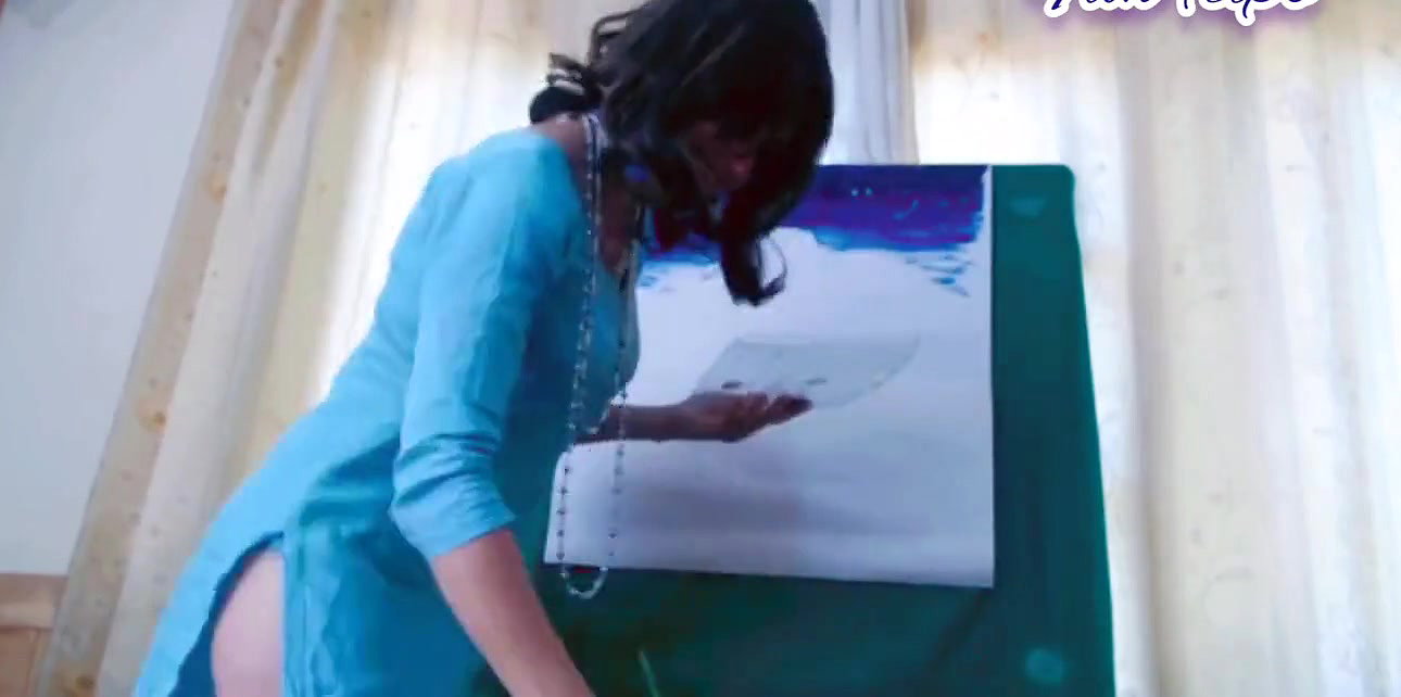 Quick Painting With Lovense Inside Pussy