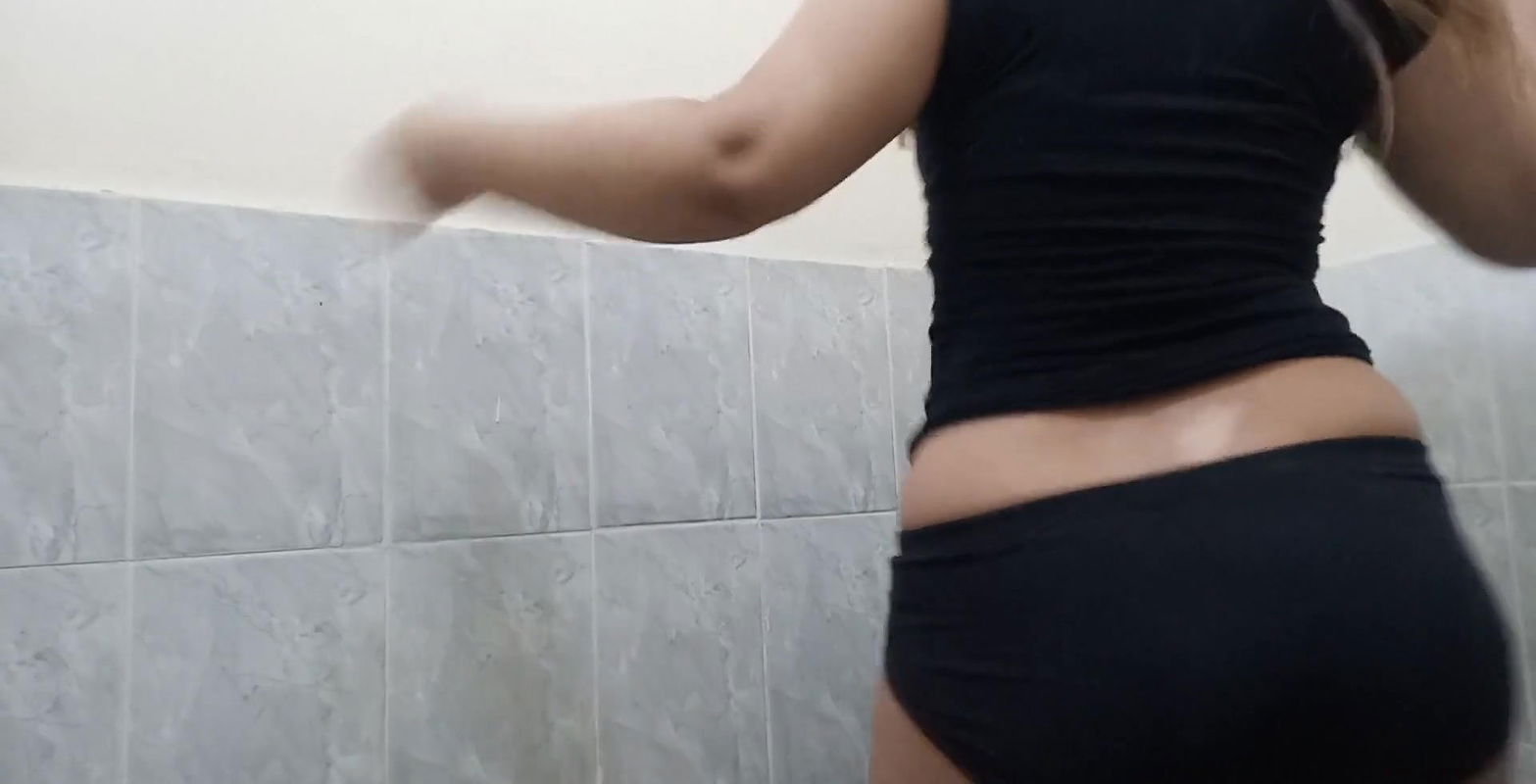 Real amber khan dance in black shirt and black panty showing her boobs