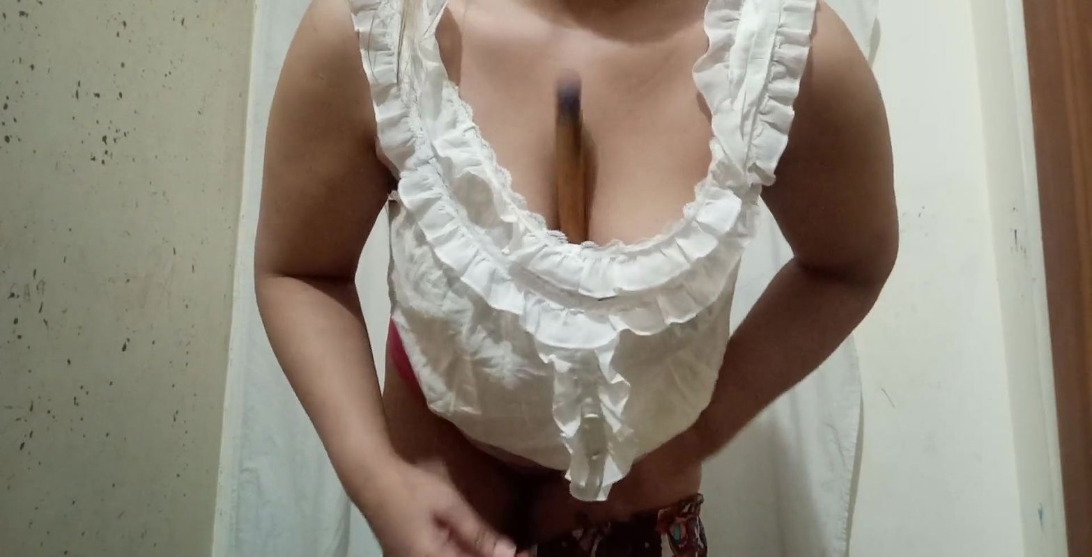 Reel Pakistani Ambar Khan showed off her striping black trouser showing sexy panties and plastered herself with a stick