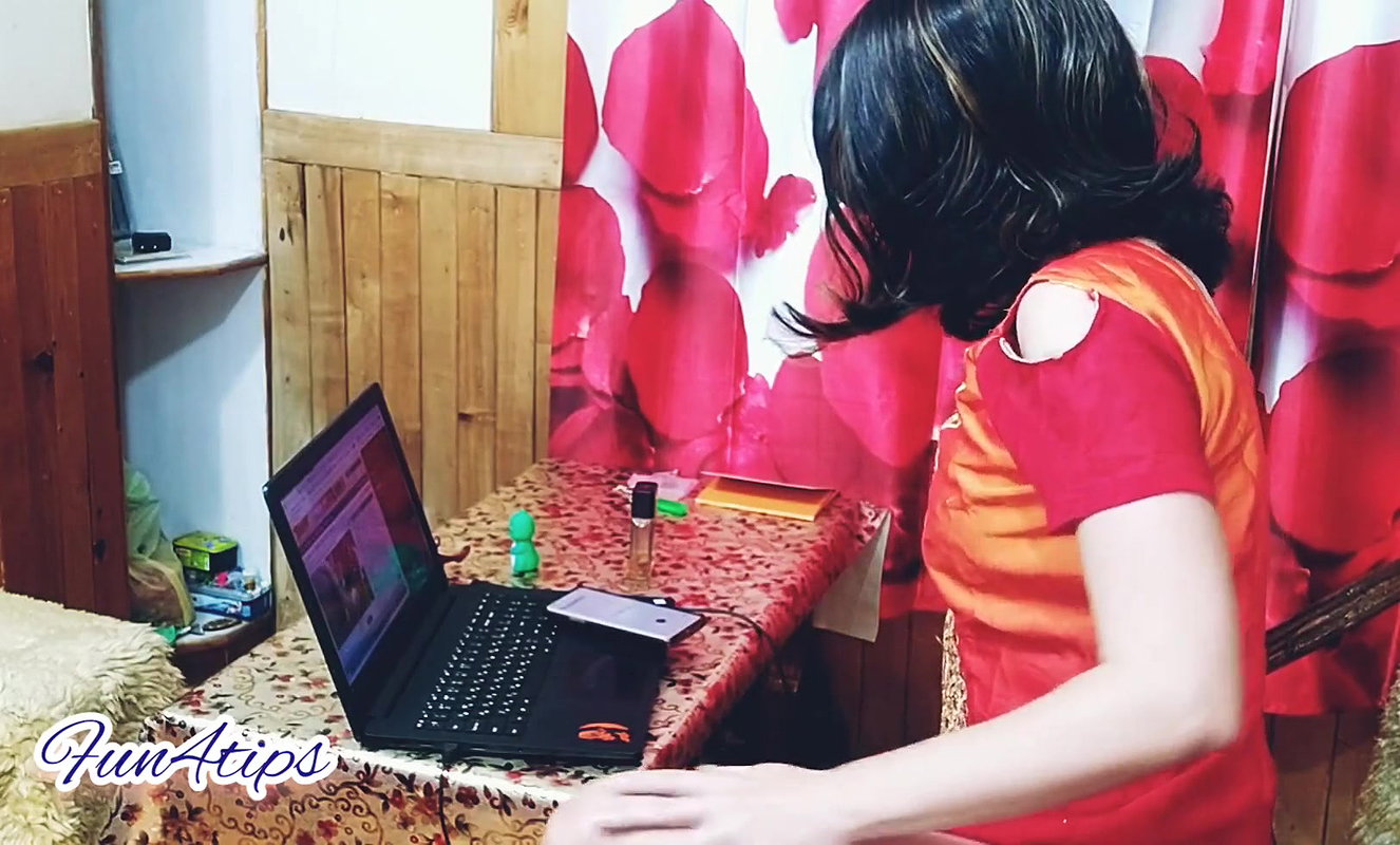 A Sexy White Housewife Licking Black Ass