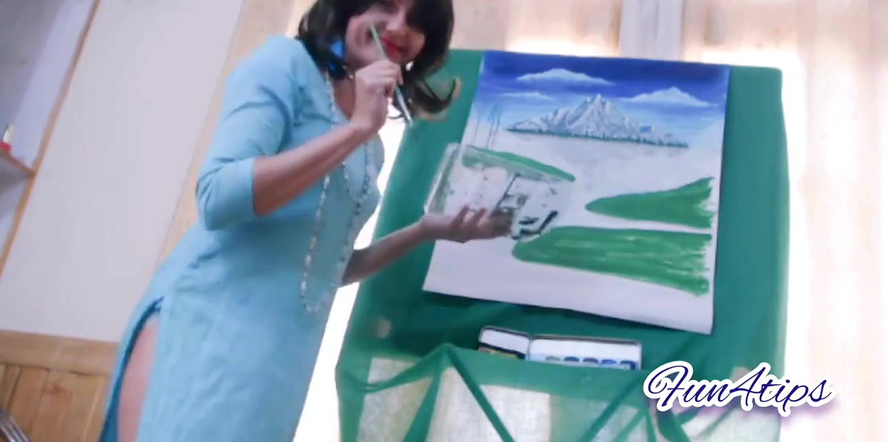 Sexy Wife Flashing Her Body