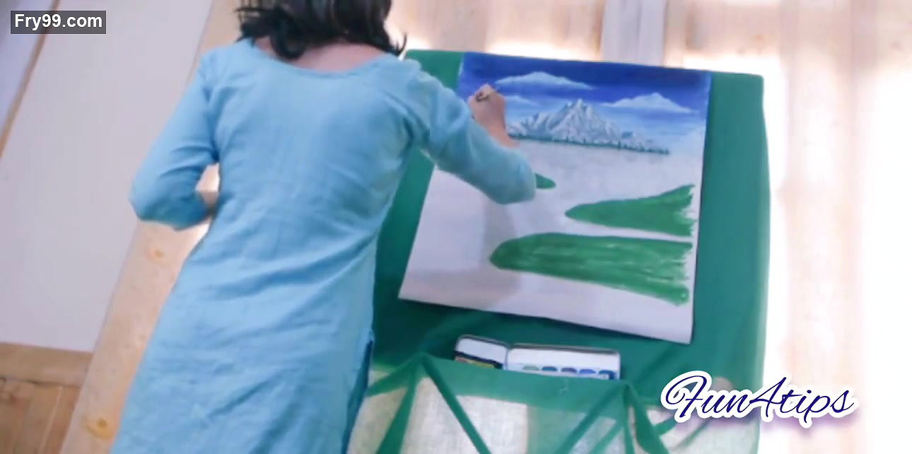 Sexy Wife Flashing Her Body