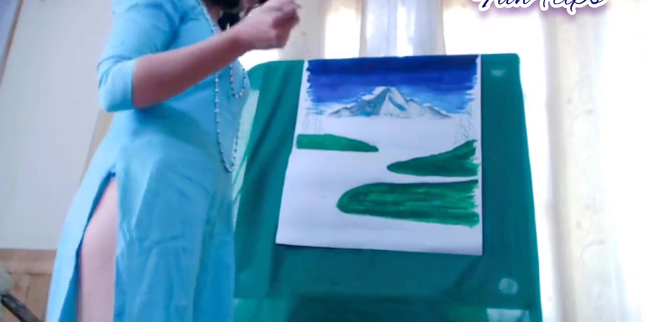 She Stop Her Work To Make His Cock Hard