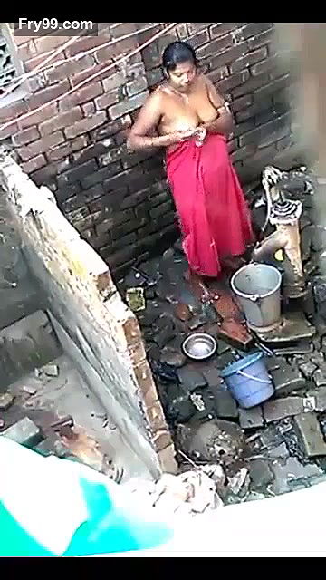 shrutikhurana Showing Boobs on Lesbian StripChat Live