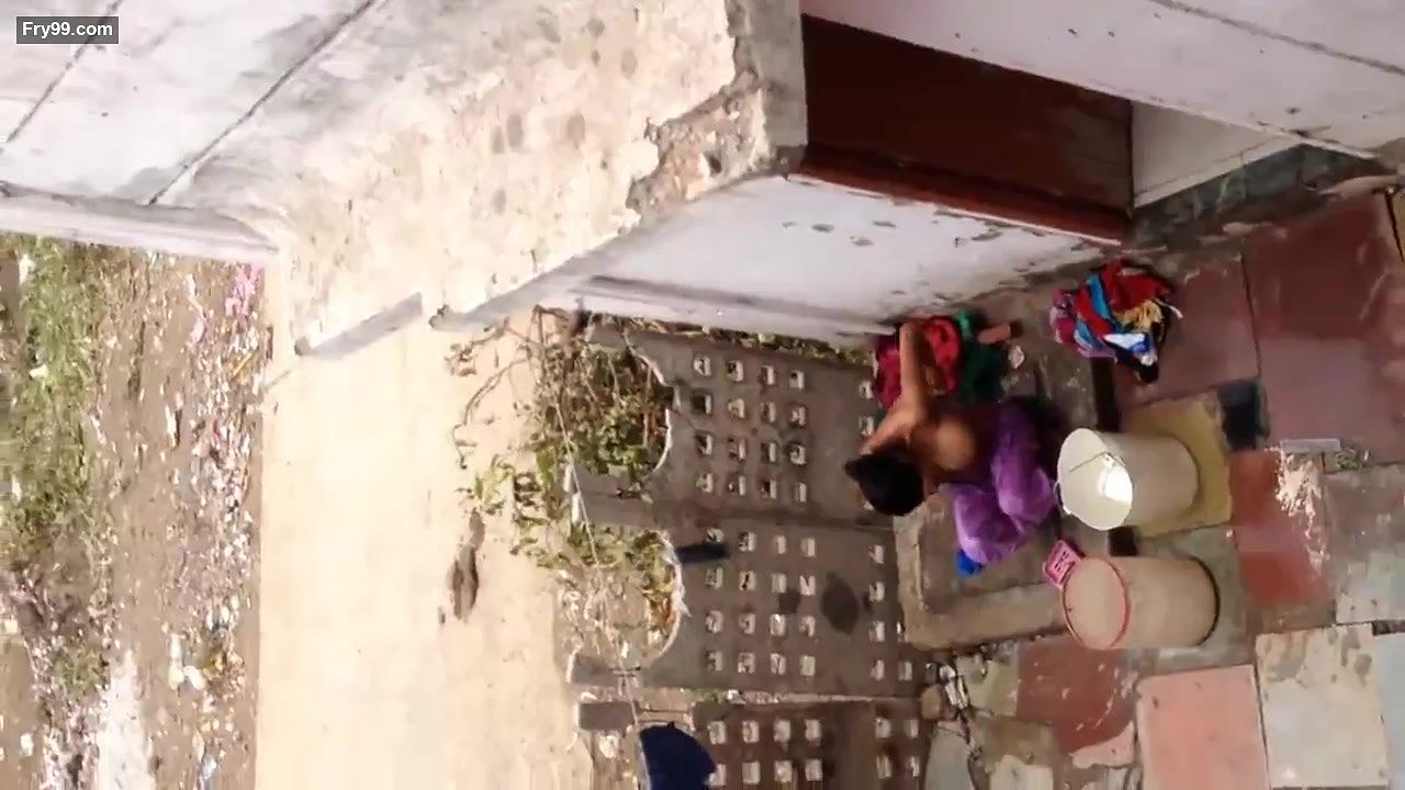 Smiling Girl Full Nude Show with Fingering on 121 Tango Live