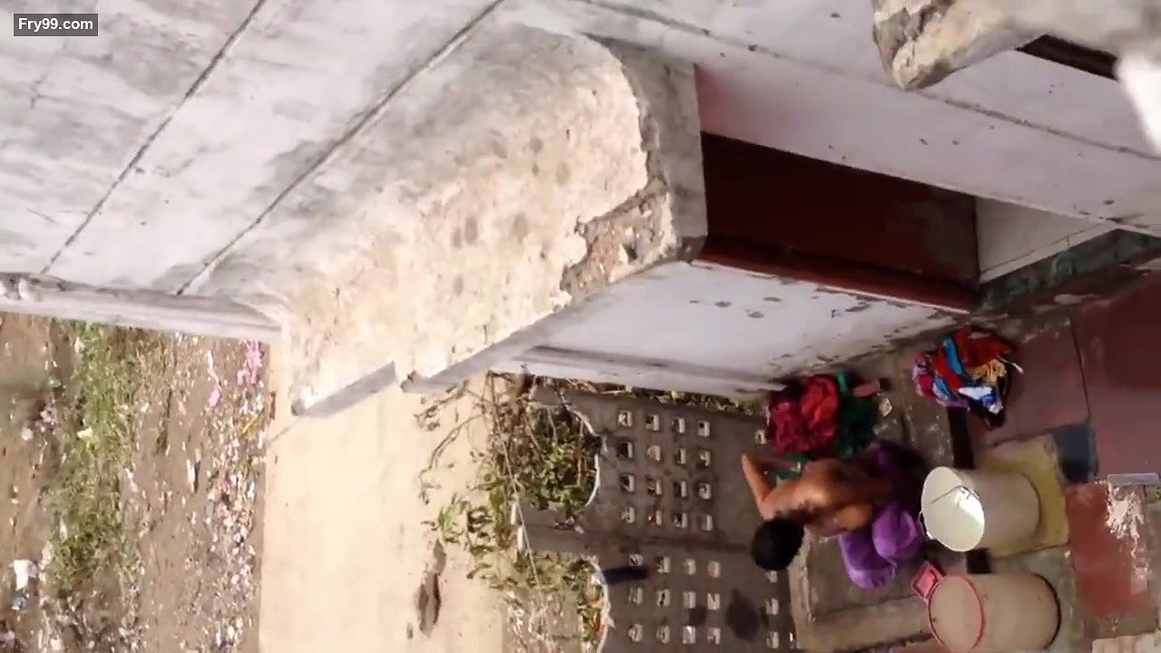 Smiling Girl Full Nude Show with Fingering on 121 Tango Live