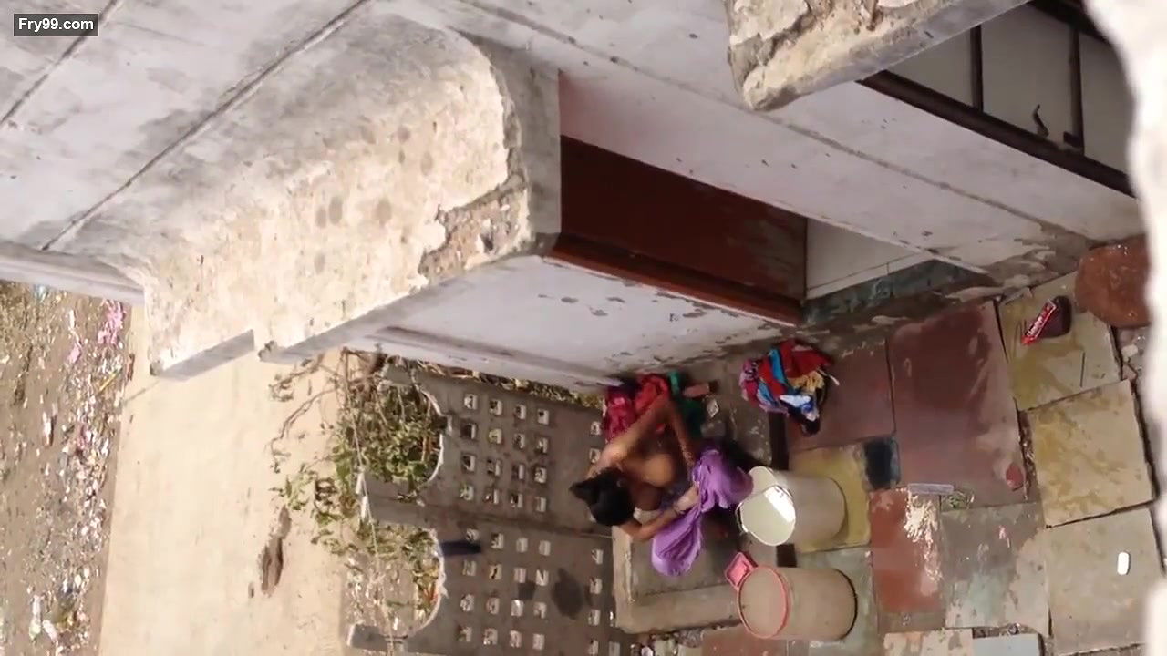 Smiling Girl Full Nude Show with Fingering on 121 Tango Live