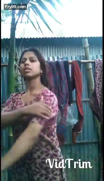 Beautiful Cute Shy Girl Showing And Fingering ClearTalk