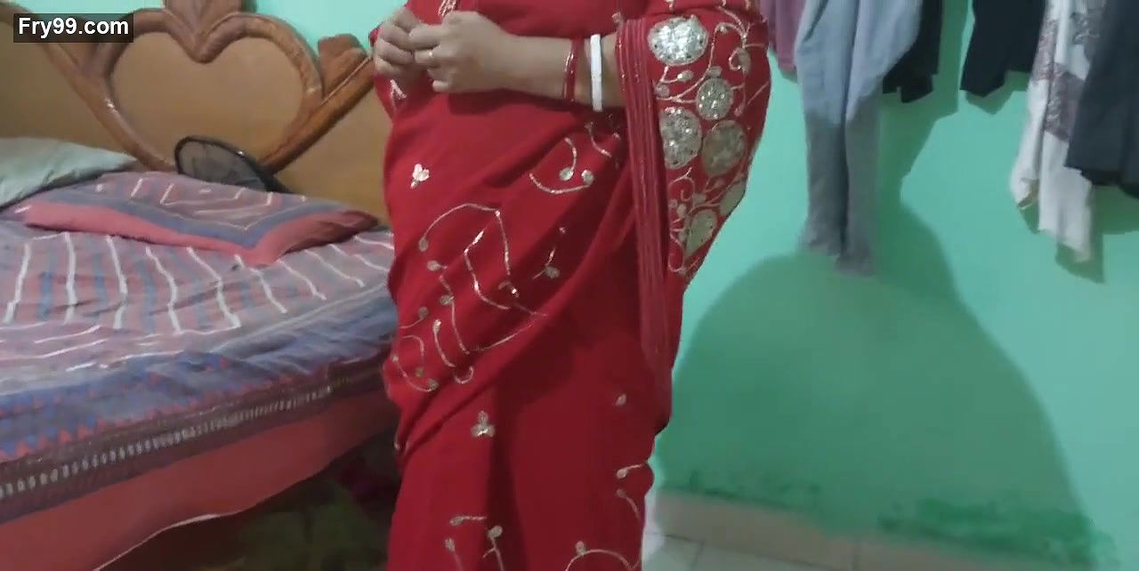 Salu bhabhi real fuck with stepbrother